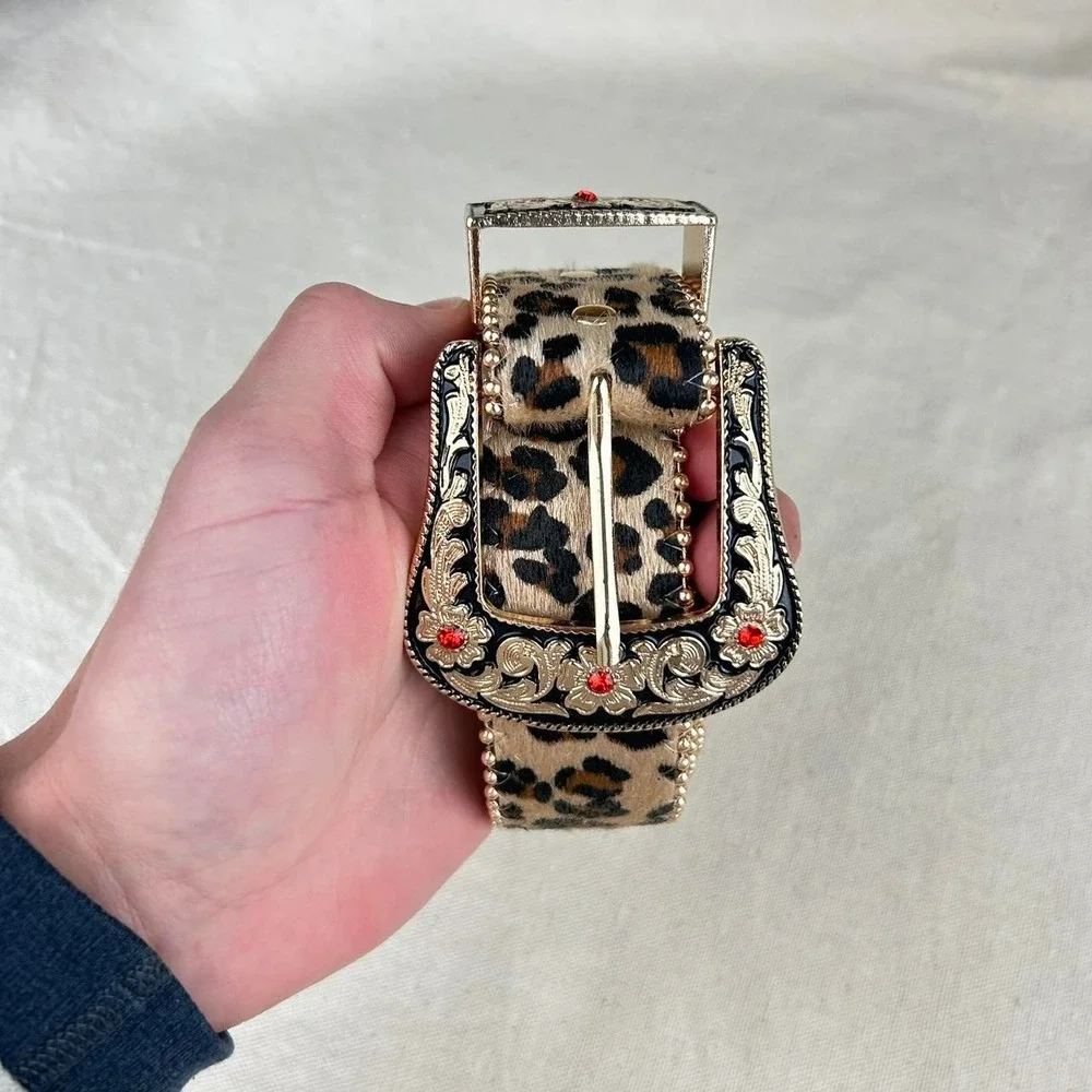 Vintage style cheetah leopard print fur belt american tan and brown bedazzled